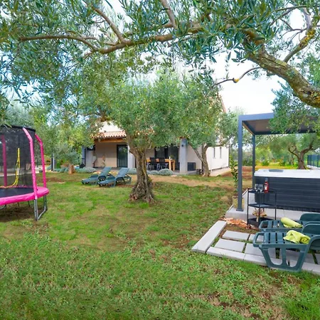 Vila Lara's Oasis By Guide Fazana