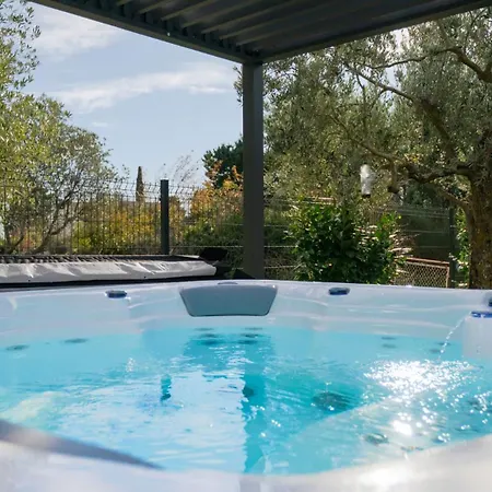 Vila Lara's Oasis By Guide